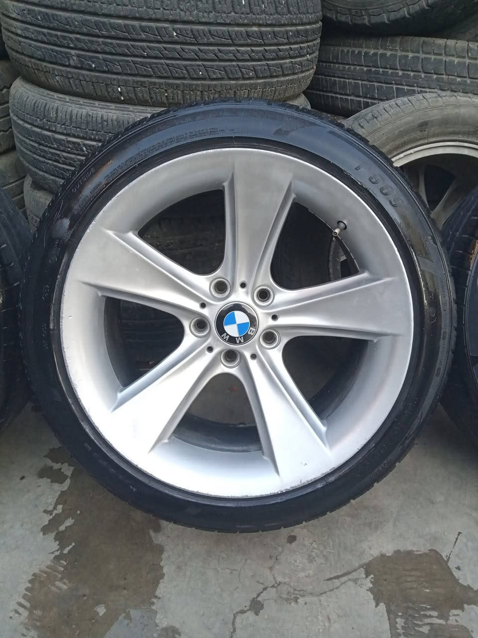 تاقم هامان 18 دوو سایز
تاقم تایە و ویلی هامان 18 دوو سایز بۆ گۆرینەوە 
ماڵی دۆستە لە سلێمانیم 
***********
***********
