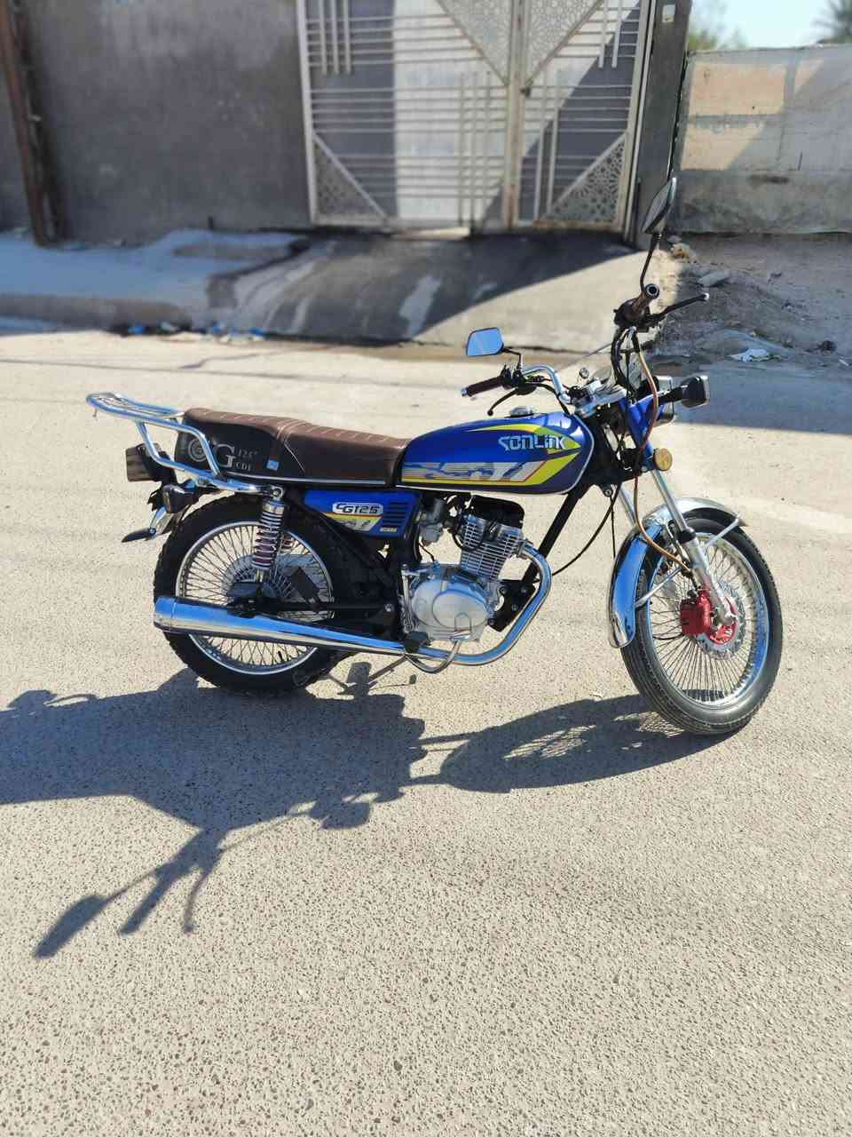 سون لنك ايراني موديل2024
الممشا.

7500km

النضام.

هندر بدون سلف 

الحالة.

نضيفة جدٱ خالية من اي نواقص مكفولة من الكير والمكينة

الكهربائيات.شاشة الكترونية 

للاستفسار عن السعر والتفاصيل

***********
