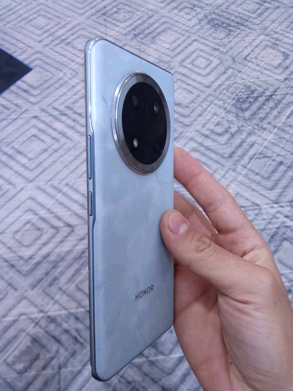 سلام عليكم هونر x9c جهاز كلش نضيف الذاكرة 256
 ملحقاتة كارتون والكفر الشفاف فقط جهاز كلش راقي ويفيد  بالبوبجي السعر راسلني خاص وتدلل🌷💗