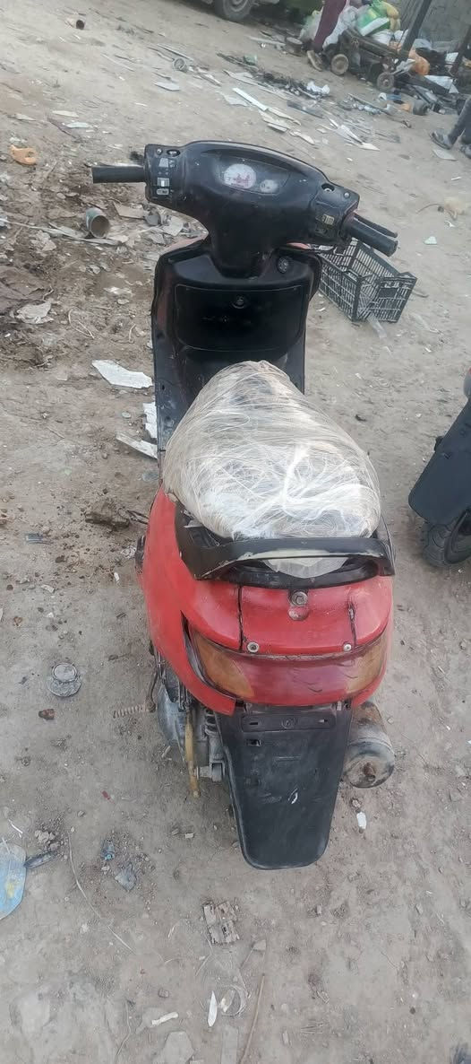 السلام عليكم دراجه فراشه لبيع الله يشهد بيه شلعه شك لكاع بس غسلته
وطفت ولحد يكلي شبه ابيع كوم حديد سعره 140 وبيه مجال 
مكاني بابل القاسم الي يريده يتصل ‏‪***********‬‏
