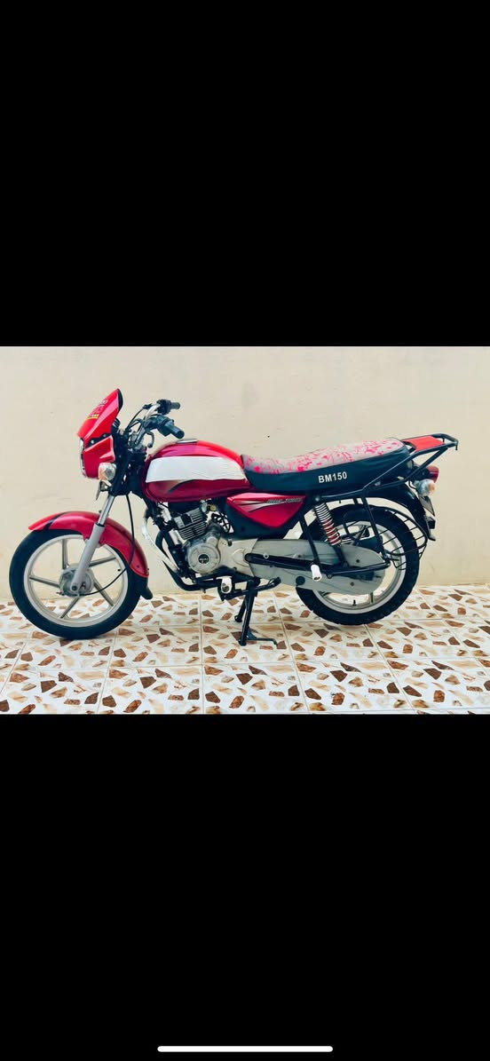 دراجه بوكسر مديل 18 ونضيفه وحلوه سعر دراجه 675 وبيه مجال عنوان ديالى خان بني سعد رقم تلفون ***********
