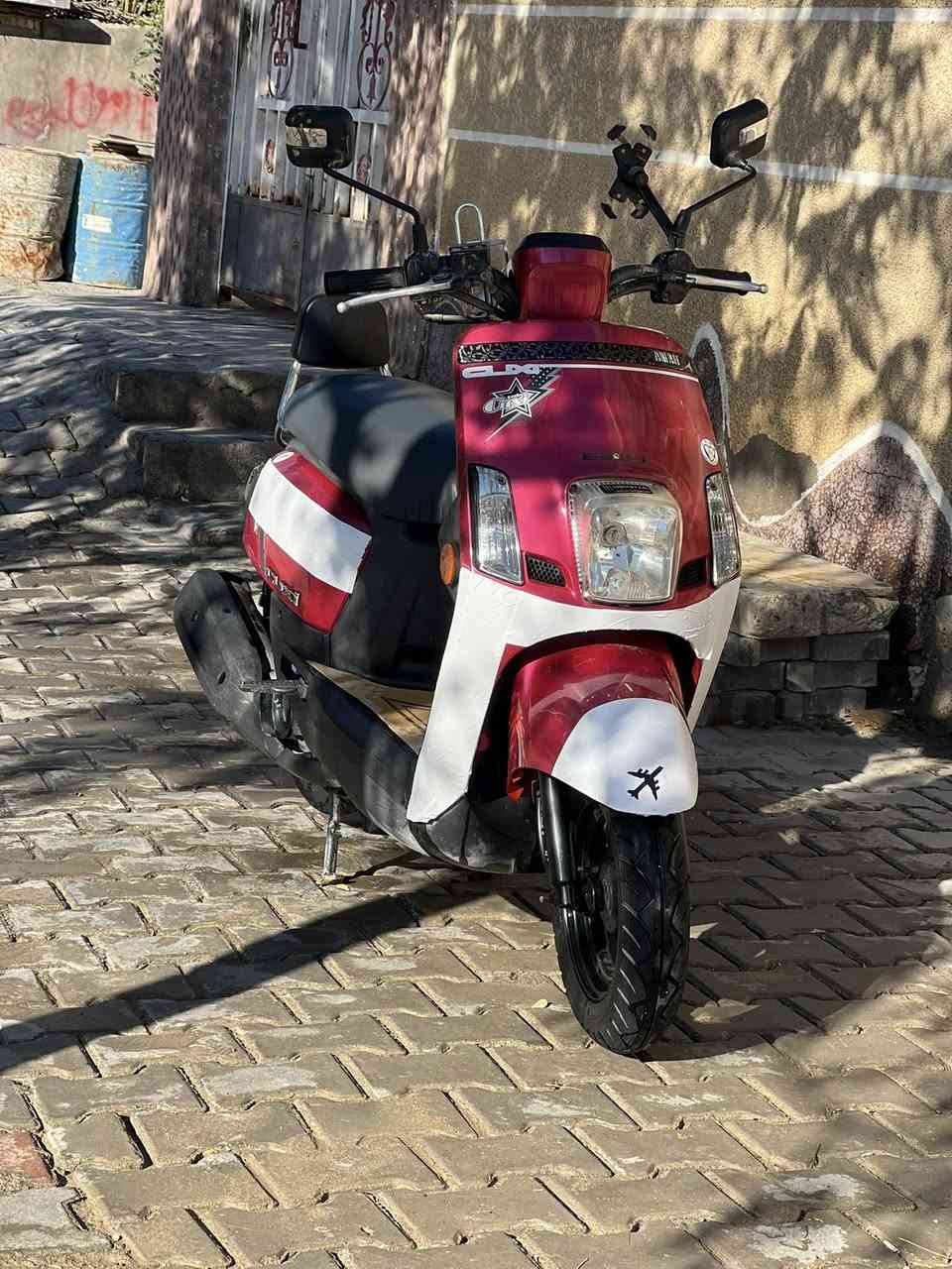 السلام عليكم شباب دراجه بوليس مسطره كامله مابيها اي نقص دراجه صار فتره من طلعت من رنبه مكاني بعقوبه شراي بيك خير وتدلل رقمي***********
