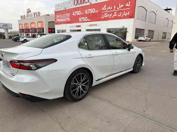 كامري 2024 خليجي وكالة عبداللطيف فول GLE للبيع كامري 2024 خليجي 

كامري 2024 خليجي 

وكالة عبد اللطيف جميل

فول مواصفات 

سعة المحرك 2.5L هايبرد 

فتحه سقف

برده خلفية 

عدد AIR BAG 8 

حساسات أمامية 

حساسات خلفية

لايت زينون 

 كشافات 

سلايد رووف 

حجم الاطار 235/45R18  

مفتاح التشغيل بصمة 

شاشة

كاميرا دوارة

الانارة الداخلية LED

حركة مقعد السائق كهرباء 

مثبت السرعة Cruise

المودات والأوامر الصوتية

أوضاع القيادة  Drive Mode

المرآة الوسطية أوتو دم 

فحص أنظمة السيارة 

حساسات ضغط اطارات 

مقود جلد حياكة 

تبريد شاشة

قطعتين تبريد

هاند بريك بصمة 

‏ABS

‏Auto Hold أوتو هولد

نظام مانع الانزلاق 

اشارة في المرايا الجانبية قابلة للطي 

مخرج منفذ الطاقة 

ماشية 49 الف 

رقم بغداد بأسمي تحويل ثاني يوم

اي اسفستار رقم صاحب السياره

***********�َمكان بغداد /الشعب بغداد
