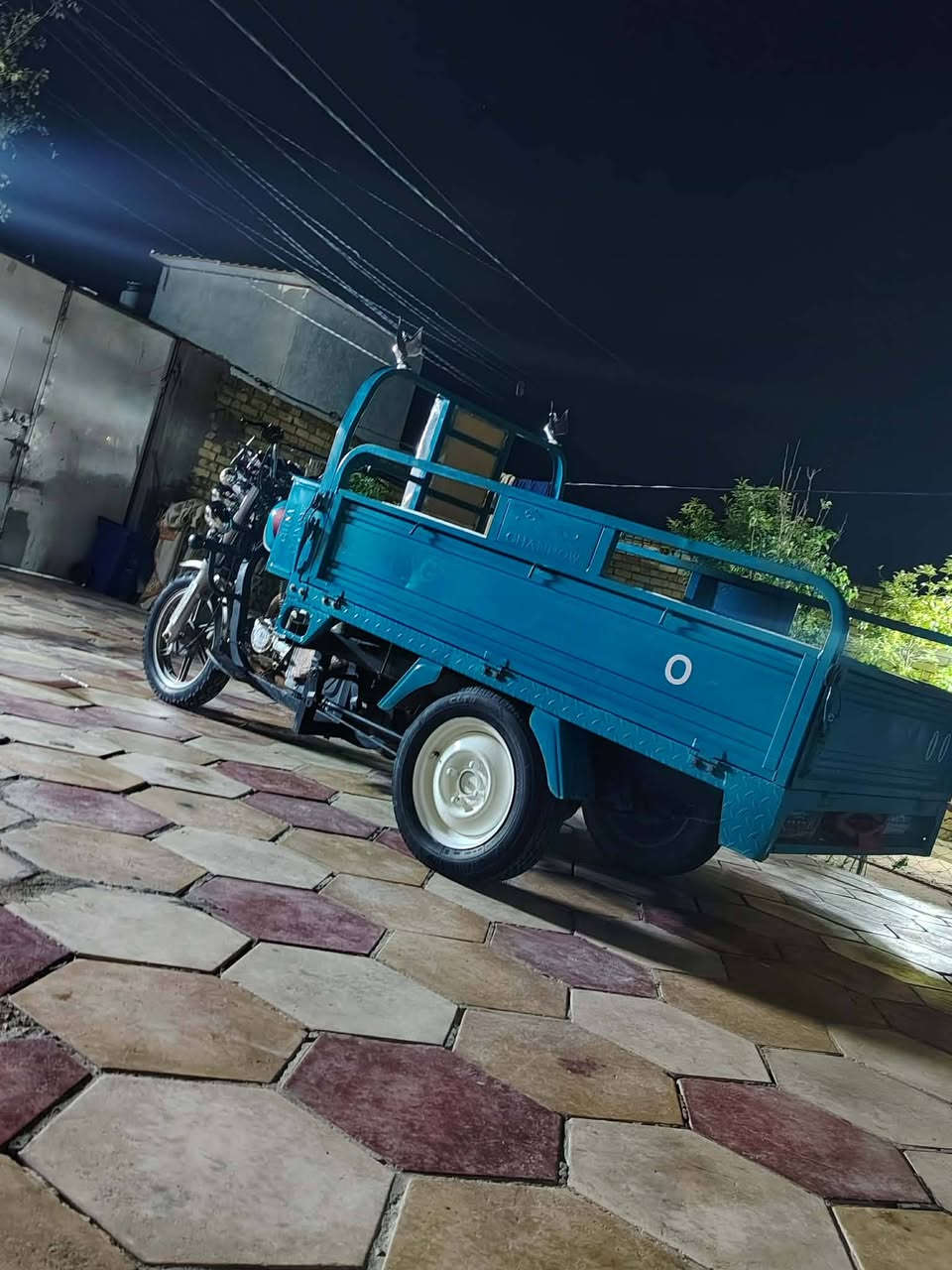 للبيع ستوته موديل 23ستوته كلش نضيف اوراق سكنر مكان نجف سعر 1600وبيه مجال***********
