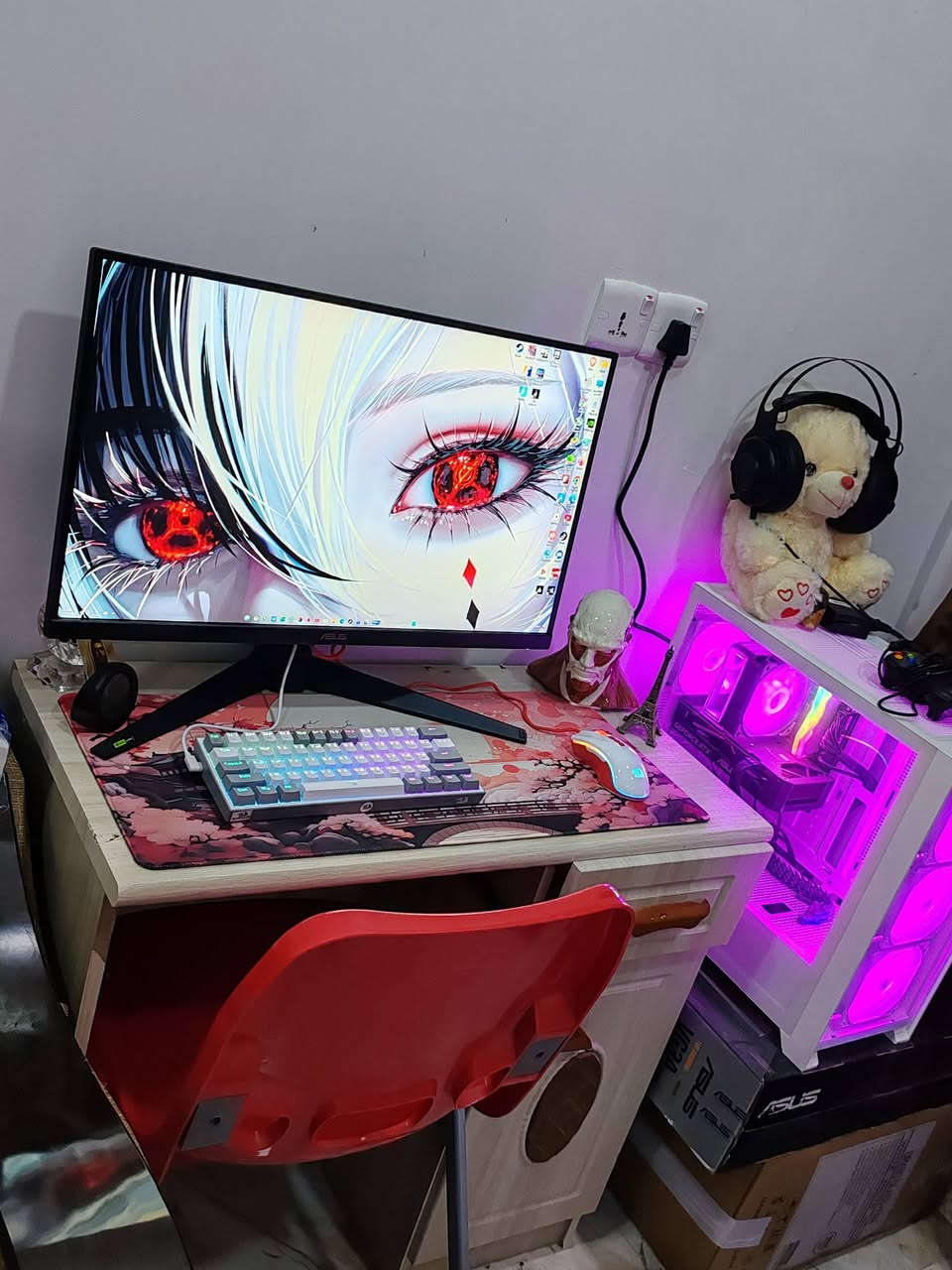 PC كامل للبيع
المواصفات\المعالج/i5 14400f
كرت الشاشه /rtx5060
المذربورد /MSI PRO B760M-E DDR5
التخزين /WD 5200MB 1TB
البورسبلاي /ROCKET 650W
الرامات /t-force 16GB  ddr5 
الكيس/DARK FLSH DRX 90 
المبرد /DEEPCOOL GAMMAX AG400
مع شاشة ASUS TUF 
VG27AQ3A 27" 1440p 180HZ
ومع سماعات محيطيه و ماوس و كيبورد و ايضأ UPS اونلاين 1KV
للأستفسار الاتصال على
***********
العنوان الناصرية
السعر مليون و900
