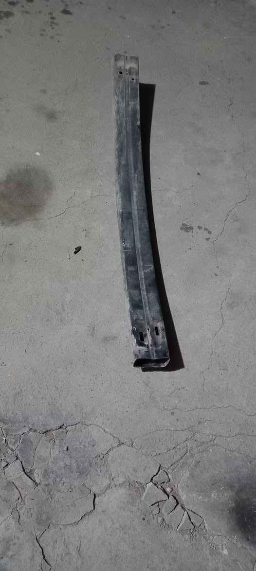 براكيت امامي 
زوج طبلات
زوج فجوج
بولبرن خلفي
صني كوري اصليات


**إذا كنت صاحب هذا الإعلان وتريد حذفه لأي سبب، رجاءا أرسل رسالة إلى الدعم الفني**