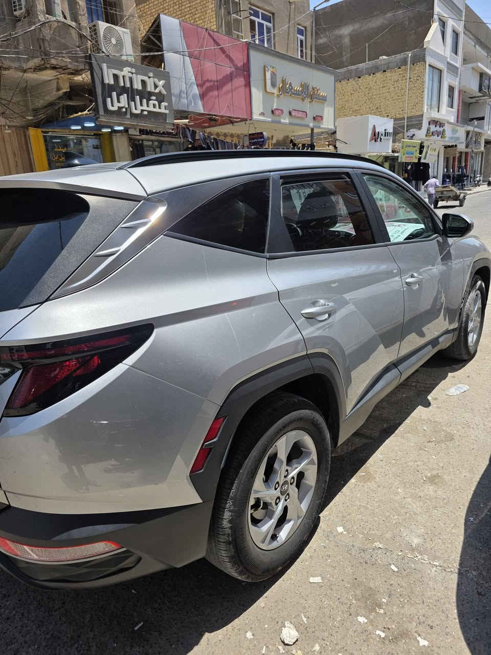 توسان ٢٤ امريكي مبدل بنيد رقم مثنى فول عدا الفتحه مابيهه اي نقص تبريد قطعتين كشن كهربائي رادار تحكمات هاند بريك دكمه شاشه حجم كبير والباقي التفاصيل خاص ***********
