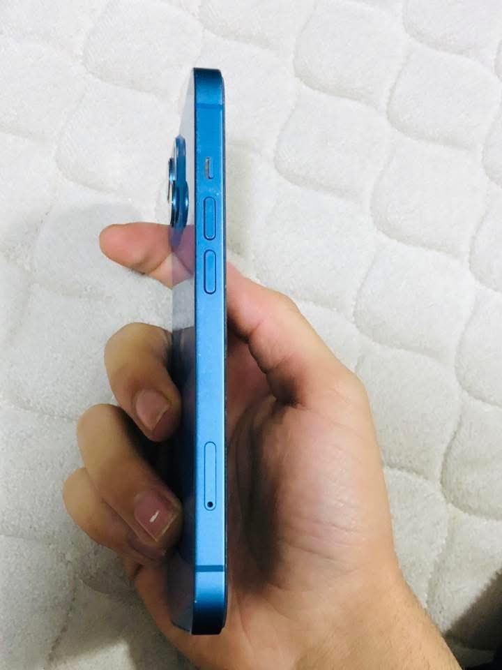 13 عادي
وتربروڤ 

ذاكرة: 128

بطارية: 83

تك سيم+e sim (شريحة الكترونية)

جهاز نورمان 

السعر:400 وبي مجال

***********
