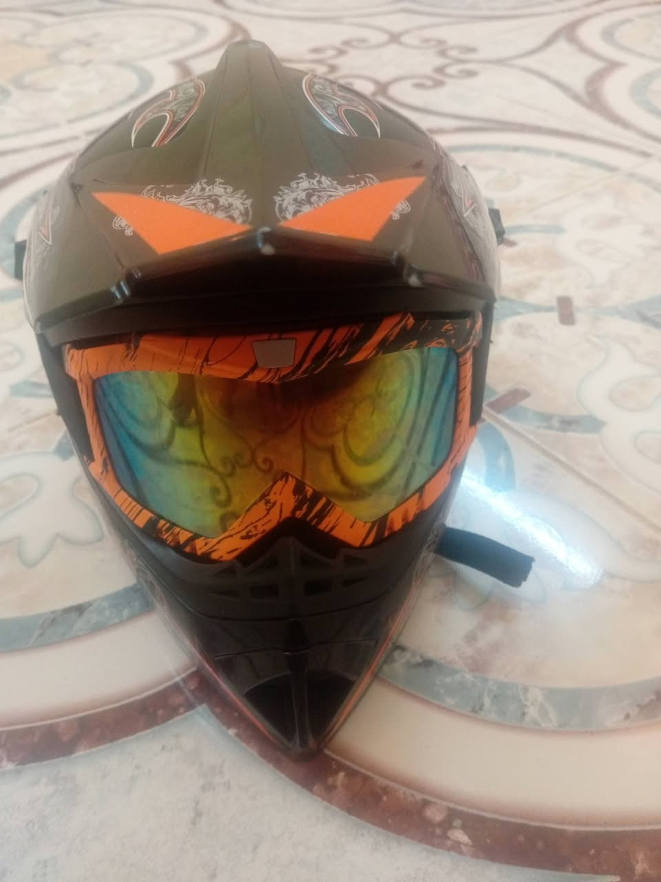 خوذه مستخدمه شي قليل للبيع سعر 30 ومجال


**إذا كنت صاحب هذا الإعلان وتريد حذفه لأي سبب، رجاءا أرسل رسالة إلى الدعم الفني**