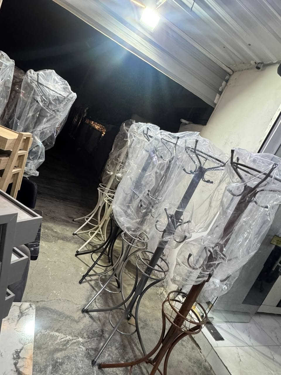 مجمع محسن الشمري 
عرض خاص عرض خاص 
متوفر طبلات رباعي 65 الف 
متوفر شمعه كرستال تركي 45 
متوفر شمعه عاديه 25 
متوفر ميز تيفي قياس 140 - 95 الف 
متوفر كاونتر قياس متر 50 مرمر 3 قطع 450 
متوفر كاونترات قياس 2/50 مرمر 3 قطع 700
متوفر ديوان قماش خاولي 5 قطع 10 مقاعد 
حرف L  شغل درجه اولى 500 الف 

متوفر سناكي متر 50 مرمر 170 الف 
استفسار خاص او تصال الرقم او واتساب 
الديوانية قضاء عفك قرب الجسر حمام مقابل سيد حسن ياسري 
***********
