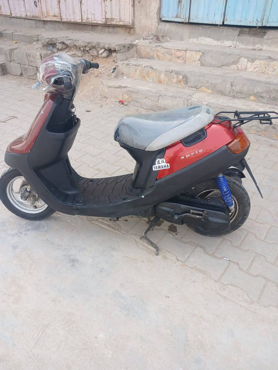 مجفته تجفيت اصلي 
كهربايات شغاله اشاير لايت هورن سكن 
مكينه ناعمه 
حلوه ونضيفه 
سعر ٢٥٠ 
مكاني مقابل مستشفى العباس 
سعر ٢٥٠ 
***********
