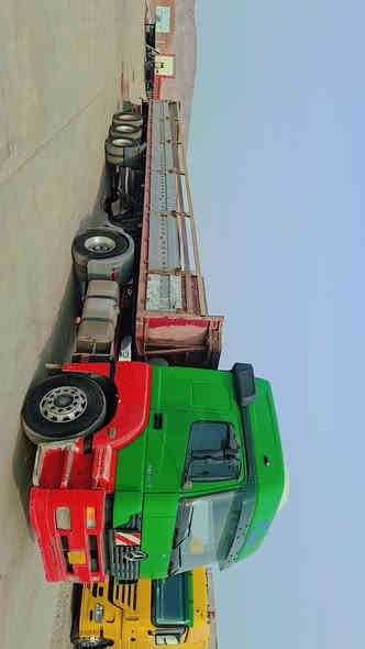 بسم الله الرحمن الرحيم 
النوع السياره . مارسدس اكسور تاك ويل دبل قماره تريله فلات جوانب متحريكه دبل تاير 47 طن . 
موديل 2003. حجم محرك  18.43
مواصفات . تبريد . هاف . 2 طقه . كير كهربائي . سبلت . طخم ويل كروم 
كير محرك اكسن قماره صبغ . مكفول كفاله عامه شرط 
رقم دهوك . تحويل مباشر 
السعر 225 معا مجال 
عنوان معرض هوار . طريق دهوك موصل جمبور عميريه 
***********
***********
