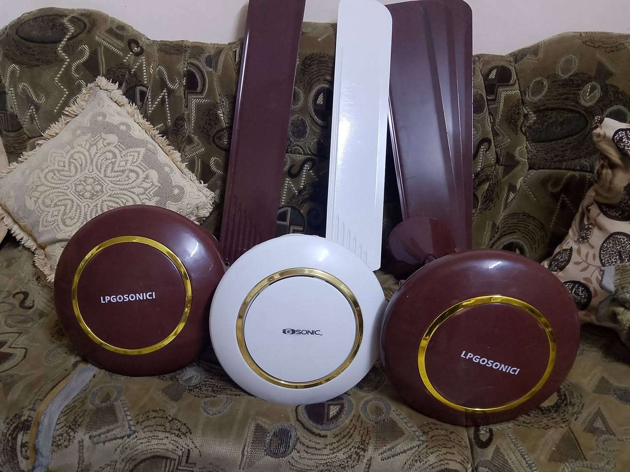 متاح بانكات كلش نظيفه مشغلع موسم سعر القطع 20


**إذا كنت صاحب هذا الإعلان وتريد حذفه لأي سبب، رجاءا أرسل رسالة إلى الدعم الفني**
