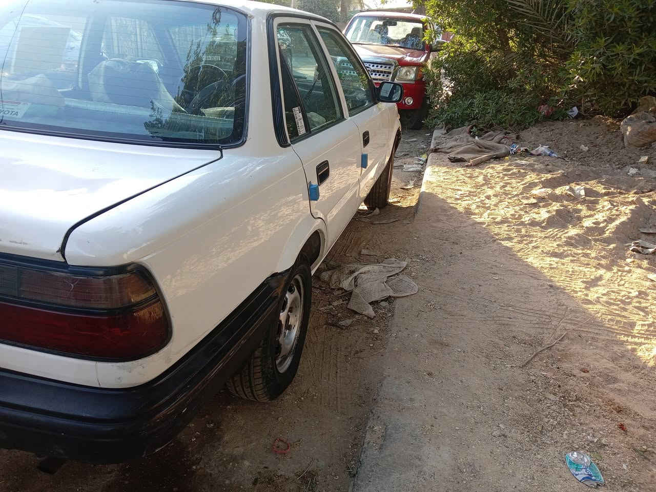 السلام عليكم كورله 1990حلوه مصبوغه عام بسمي بيه الكير نمره 4 اتفلت  كله شغاله تخم تاير  تبريد بسمي رقم انكليزي *********** السعر 50 وبيه مجال قليل للشراي
