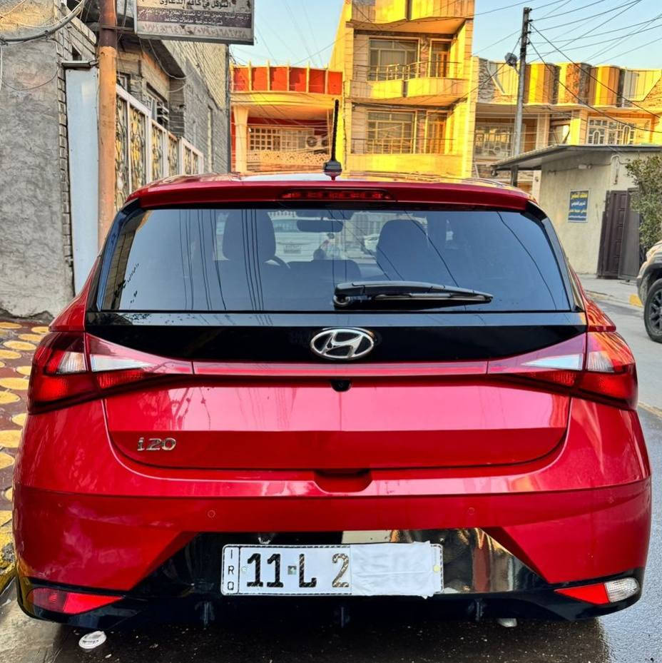 هونداي i20-2023 تراهم مراوس 
1-رادار 
2-حساسات امامي خلفي
3-شاشة 9انج
4-كامرة دوارة
5-جام اوتو
6-لايت اوتو
7-اوتو هولد
8-كشنات حضن قماش
9-رقم بغداد
10-سنوية جديدة وبسمي تحويل بنفس اليوم
11-ماشية بس 34
12-صبغ بس بنيد اثر شخوط
13-ثلاث أنظمة قياده 
14-تحكمات استيرن
15-تحديد سرعه
مكان بغداد بلديات 
للاستفسار اتصل ***********
