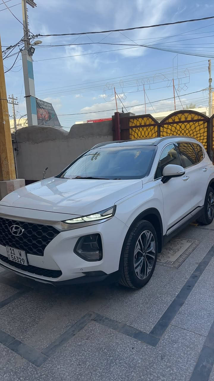 السلام عليكم 
للبيع سنتافي
موديل 2020 خليجي
رقم بغداد بسمي تحويل ثاني يوم 
فول مواصفات 1/1
السعر 230 $ وبيه مجال 
بانوراما 
6V  مكينه 
مكفوله من الضربه والصبغ والتبديل 
جنطه كهربائيه 
تبريد 3 قطع 
كامره خلفيه 
نضام سبورت 
كشنات كهرباء 
وبعد بيه هوايه مواصفات 
مكان السياره البصره قضاء المدينه 
السعر 230$ وبيه مجال 
***********
***********
