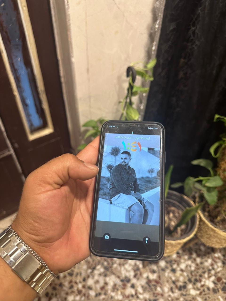 سلام عليكم اكس ماكس. مبدل بطاريه فقطط  السعر١٨٠وبي  مجال الجهاز نضيف يخبل ما ناقصه اي شي ذاكره ٢٦٥الجهاز كله بلادي فيس ايدي بل تحديث وكف  الجهاز غراضه كله ويا الجهاز دبل خط بطاريه ٨٠ (ضهر مكسور يحتاج تبديل )
***********مكاني بابل مركز مدنيه
