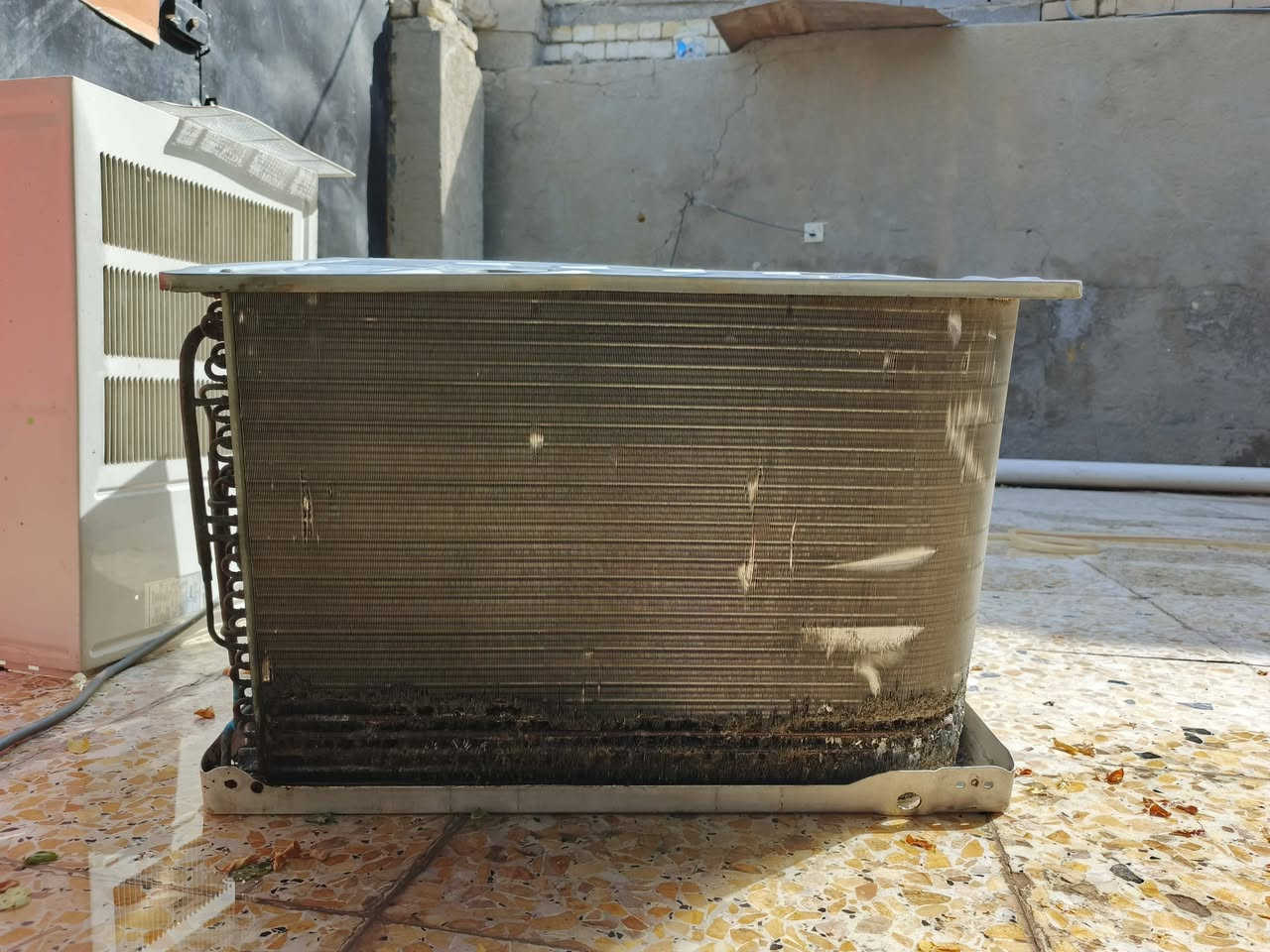 سلام عليكم مكيف نوع ميديا للبيع الراديتر مالته ماكول شوي من وره مثل مموضح بل صوره بس تبريده خير من الله ممصلح أبد رايده 190بي مجال للطيبين مكاني بغداد مدينة الصدر الدسيم خابرني على رقم ممتواجد على النت *********** وخادم
