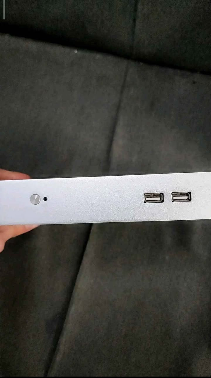 mini pc
Intel(R) Celeron(R) CPU 1037U @ 1.80GHz
8 gb ram
256 gb ssd
gpu: Intel HD Graphics

سعر85 الف دینار
نرخی 85 هەزار السليمانية, العراق


**إذا كنت صاحب هذا الإعلان وتريد حذفه لأي سبب، رجاءا أرسل رسالة إلى الدعم الفني**