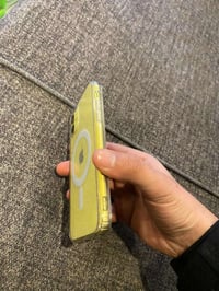 ايفون 11 العادي للبيع بطارية 85 جهاز نظيف كلش مامفتوح وولامبدل بيه شي ...