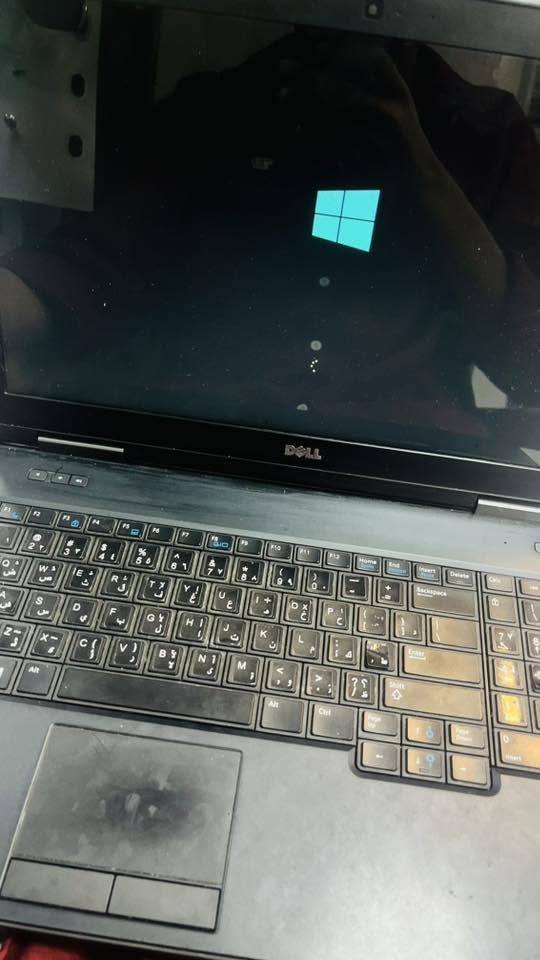 لابتوب dell
 قبل سبوعين اخذته 
لابتوب نضيف 
مواصفاته بالصور 
للتواصل واتساب *********** 
مكاني ديالى بعقوبة
