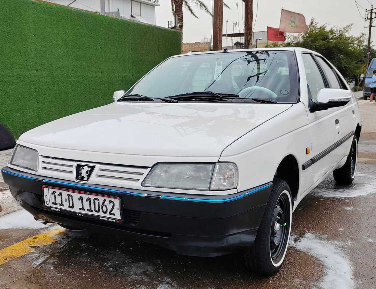 السلام عليكم عندي بيجو روى 2009 خصوصي بسمي تحويل ثاني يوم سياره مكفوله كفاله عامه ماعده لجاملغ مبدل مال سايق اثر شخط وخياس (كير ومكينه وكسل وكاردن كفاله) كهربايات كلهه شغاله تخم تاير جديد صدر خلفي امامي جديد وترايك وين مايعجبك وشكو خياس بيهه مسوي سياره مصروف عليهه وبل عافيه عل ياخذهه سعر 40 وبيهه مجال شي بصيط لعنوان بغداد الشعله رقم ***********
