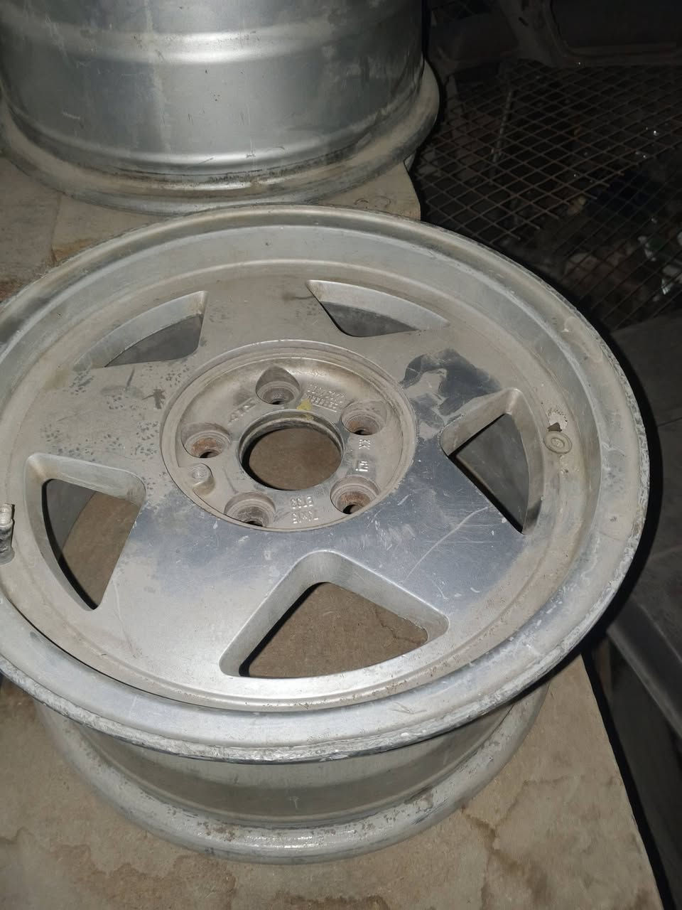 اي حاجة يخص الاوبل اوميكا وفكترا موجود 
كركوك حي الصناعي القديم شارع الجامات كراج المحبه اسطه ايوب
***********
***********
