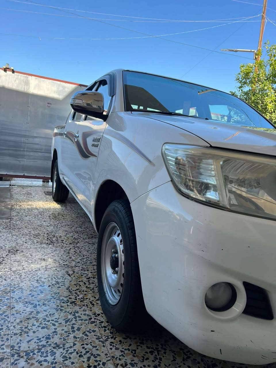 السلام عليكم
بيكم تويوتا 2014  ساز 
رقم سليمانيه شاصي 12 
كير عادي محرك مامفتوح 
مكفوله من الضبغ والتبديل 
بيه. بارد قليل 
العنوان بغداد ابوغريب 
السعر 185$ وبيه مجال 
 ***********
