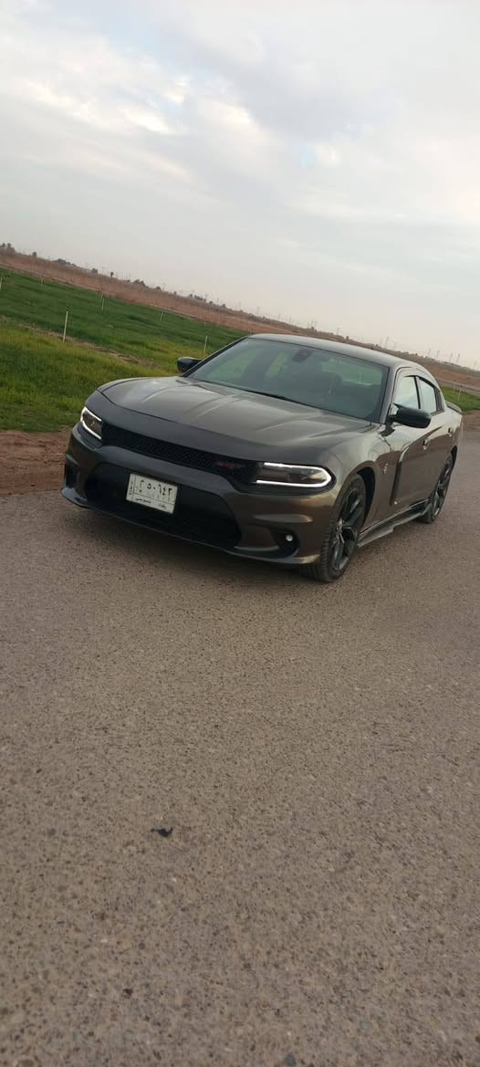 سلام عليكم رمضان كريم عليكم وعلينه بل خير 
جارجرموديل 15
واذ اكو مراوس اوبامه 17
يكون افضل 
سياره حادثها جاملغ وبانيد  وبيها مكانين بارد قليل 
سياره جاهزه من كل النواحي  
حداديه امامي  خلفي كله جديد 
مكينه كير اكسل مكفولات 3600
سياره ممشتغله علا خط
سياره استخدام شخصي 
عارضها 160وبيها مجال 
الاتصال ***********
متواجد عل واتساب
تحياتي الكم
