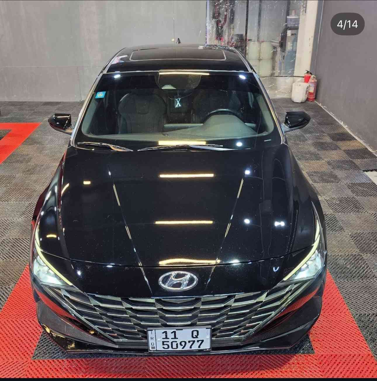 .
السلام عليكم 
للبيع النترا N line
السعر 168ورقه وبيها مجال
حادث خلفي بدون ايرباك بچم كبس
السياره فول مواصفات
رقم بغداد حرة تحويل ثاني يوم

الطراز: Hyundai Elantra N Line 2023
نوع السيارة: سيدان 4 أبواب
نظام الدفع: أمامي (FWD)
عدد المقاعد: 5 ركاب
ناقل الحركة: 7 سرعات Dual-Clutch (DCT) مع Shiftronic
فئة السيارة: رياضية (N Line) 
المحرك: 1.6 لتر Turbo  4 سلندر 
 اطارات 18 بوصة رياضية
التسارع: أداء قوي مقارنة بالفئات العادية

✔️فتحة سقف 
️✔️مقاعد N Line رياضية (جلد/قماش)
✔️ عجلة قيادة رياضية مع بدالات تبديل السرعات
✔️ شاشة معلومات وترفيه كبيرة 
✔️ نظام تشغيل بدون مفتاح بصمة + تشغيل عن بعد
✔️ تكييف أوتوماتيكي
✔️ نظام Apple CarPlay / Android Auto 
✔️ نظام مثبت سرعة
✔️ حساسات خلفية 
✔️ أنظمة مساعدة السائق الغير عادية (Lane Assist, Blind-Spot Assist )
✔️نظام مراقبة ضغط الإطارات
✔️عداد المسافه 38الف ميل
️للاستفسار ***********
مكان السياره ميسان مركز المدينة
