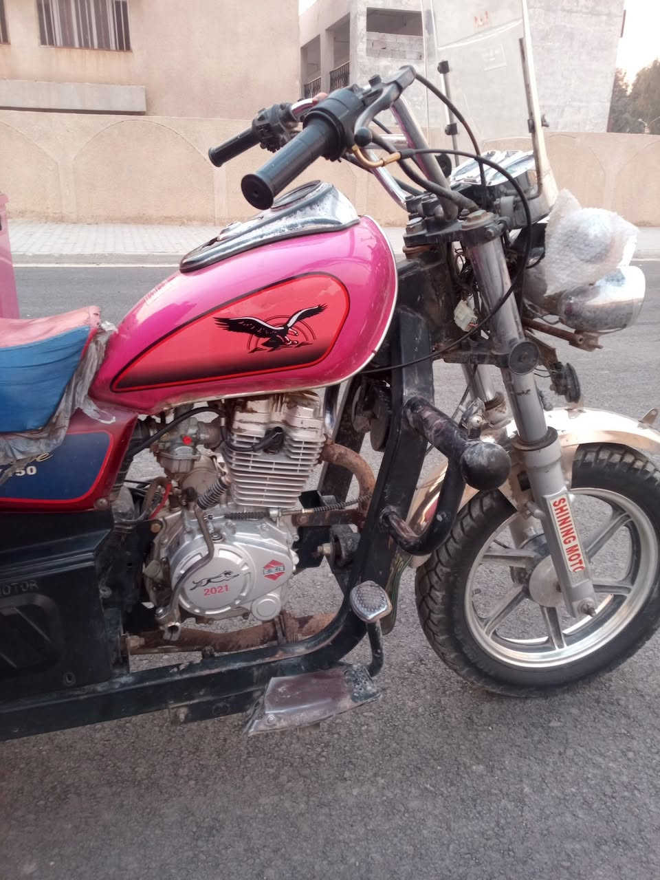 سلام عليكم ستوته البيع موديل ٢١ مكينه بلاديه وراق صوليه متفوع كمرك كهربائيّة كله  ركبه شاصي مكفولات ستوته ما جناي سعر ١٨٥٠وبيهة مجال ال شراي مكان بغداد المدائن رقم الهاتف ***********
