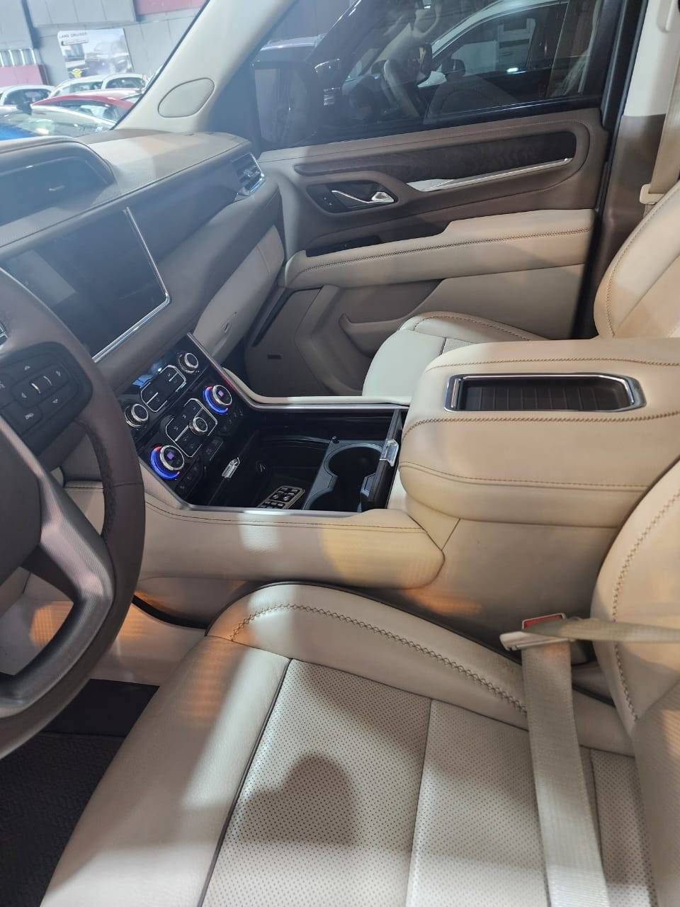 23 ماشية 14 كيلو صبغ باب الراكب بإسمي السيارة في بغداد السعر 560 بي مجال بسيط للاستفسار ***********
