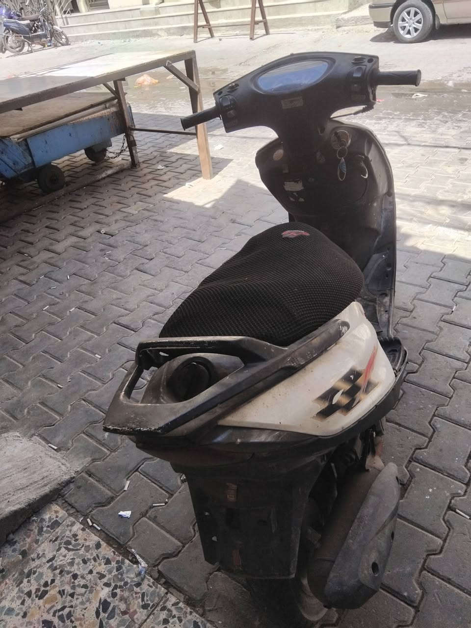 الاعظميه دراجه ماكس ١٤٠ شغاله سلف هندر بس الباتري ظعيف نوبه يشغل نوبه لا دراجه شلعه سرعه قويه كهرباءيات شغاله بس مثل ماقلت باتري السعر ٢٢٥ مكان الاعظميه


**إذا كنت صاحب هذا الإعلان وتريد حذفه لأي سبب، رجاءا أرسل رسالة إلى الدعم الفني**