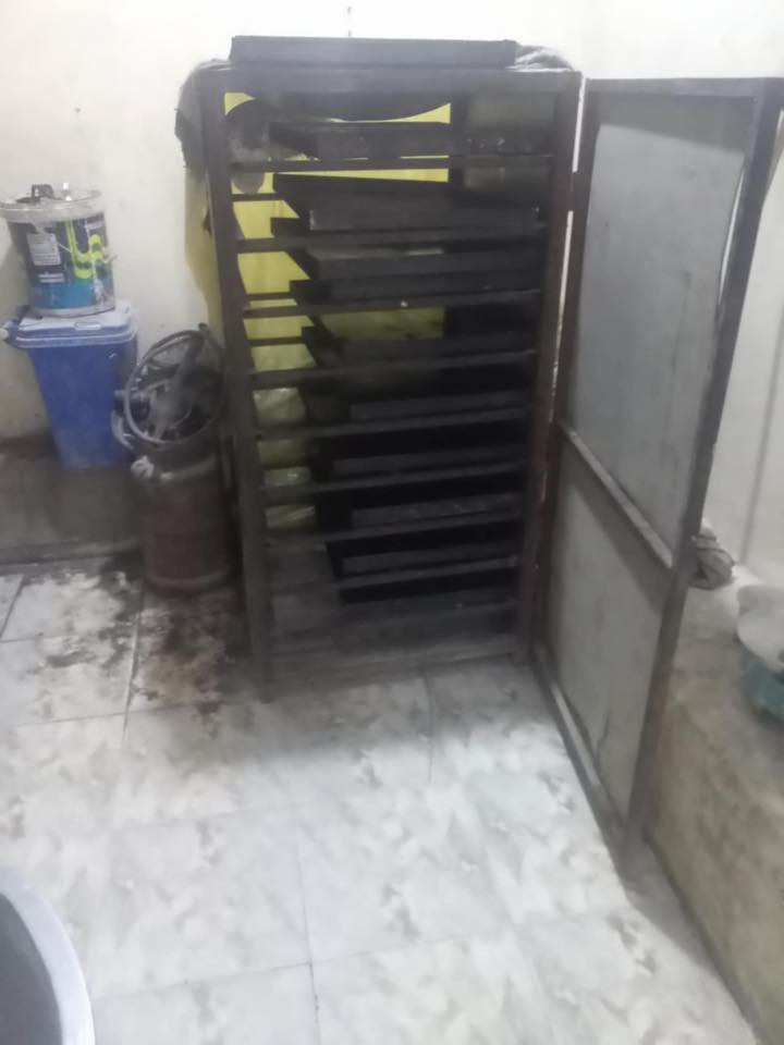 للبيع ميز تسكا خماره وصواني وطاوليات وتانكي نفط مكاني نجف اليحب يستفسر التواصل علئ الواتساب ‭0783 921 2216‬
