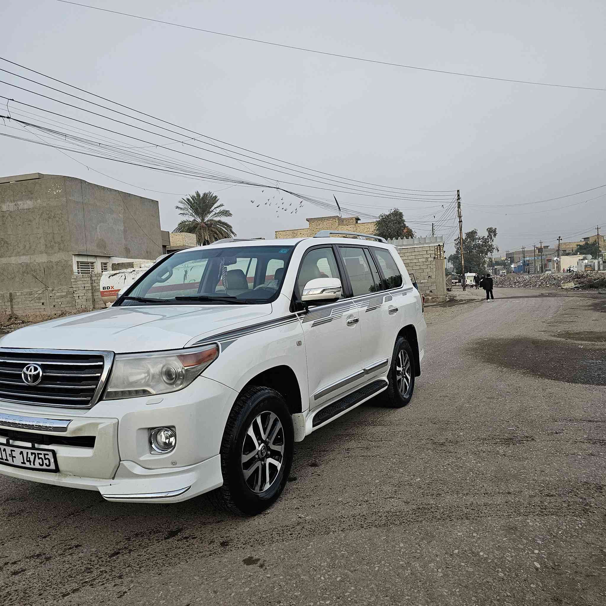 السلام عليكم
لانكروز 2009 محدثه 14 
مكفوله كفاله عامه منه ضربه 
6v
مكاني بغداد معامل
رقمي ‭0770 394 7503
