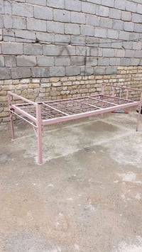 جربايه حديد • سرير