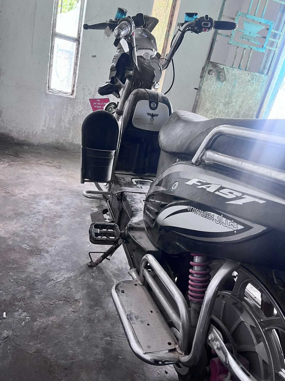 دراجه شحن للبيع مابيها اي شي مكفوله بس نقص بطاريات المكان صلاح الدين بلد(***********)
