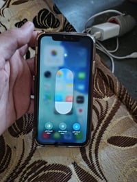 ايفون ١١ • ١٢٨ • بطارية ٨١