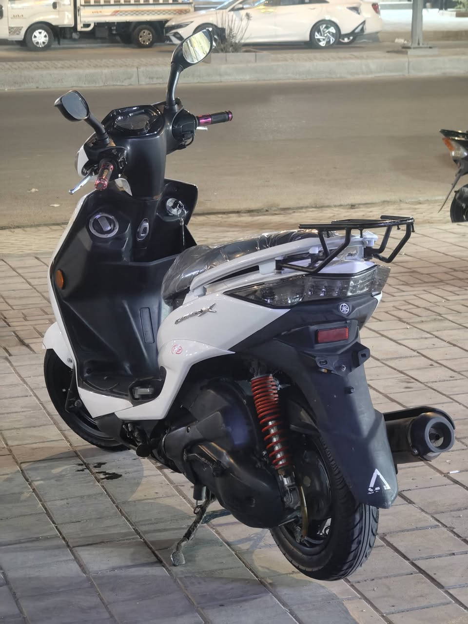 سلام عليكم 🫡 
دراجه اللبيع 
دراجه  جديده سكنس لد ياباني  
شلعه معدل   كهربايات كلهه شغله 
قرب مطعم ليمونه  اللستفسار  📞***********
