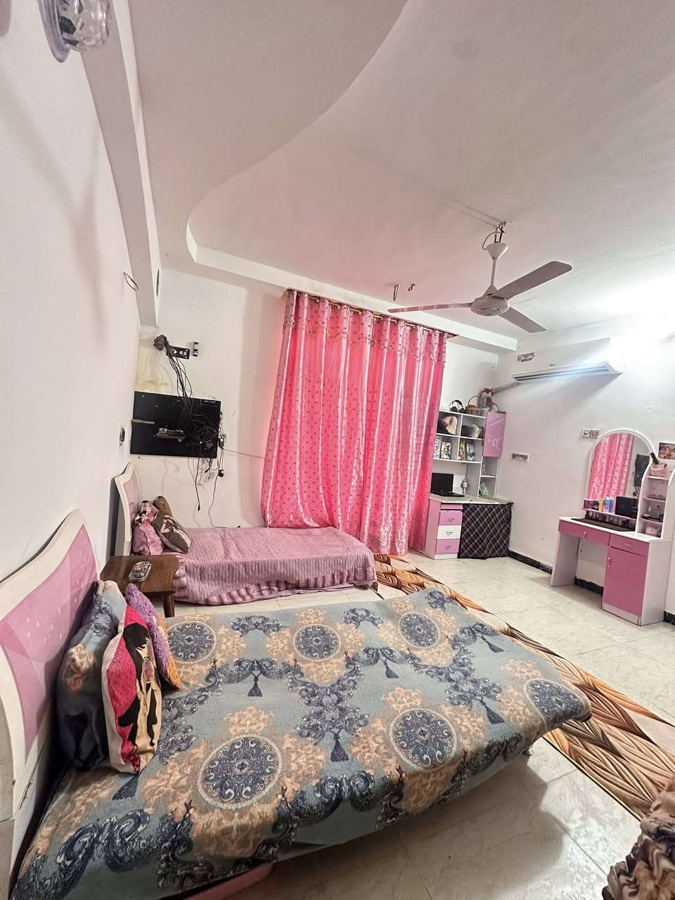 السلام عليكم غرفه بناتيه خمس قطع سريرين وكنتور ومكتبه ميز مرايه السعر 200 المكان كربلاء حي العباس


**إذا كنت صاحب هذا الإعلان وتريد حذفه لأي سبب، رجاءا أرسل رسالة إلى الدعم الفني**