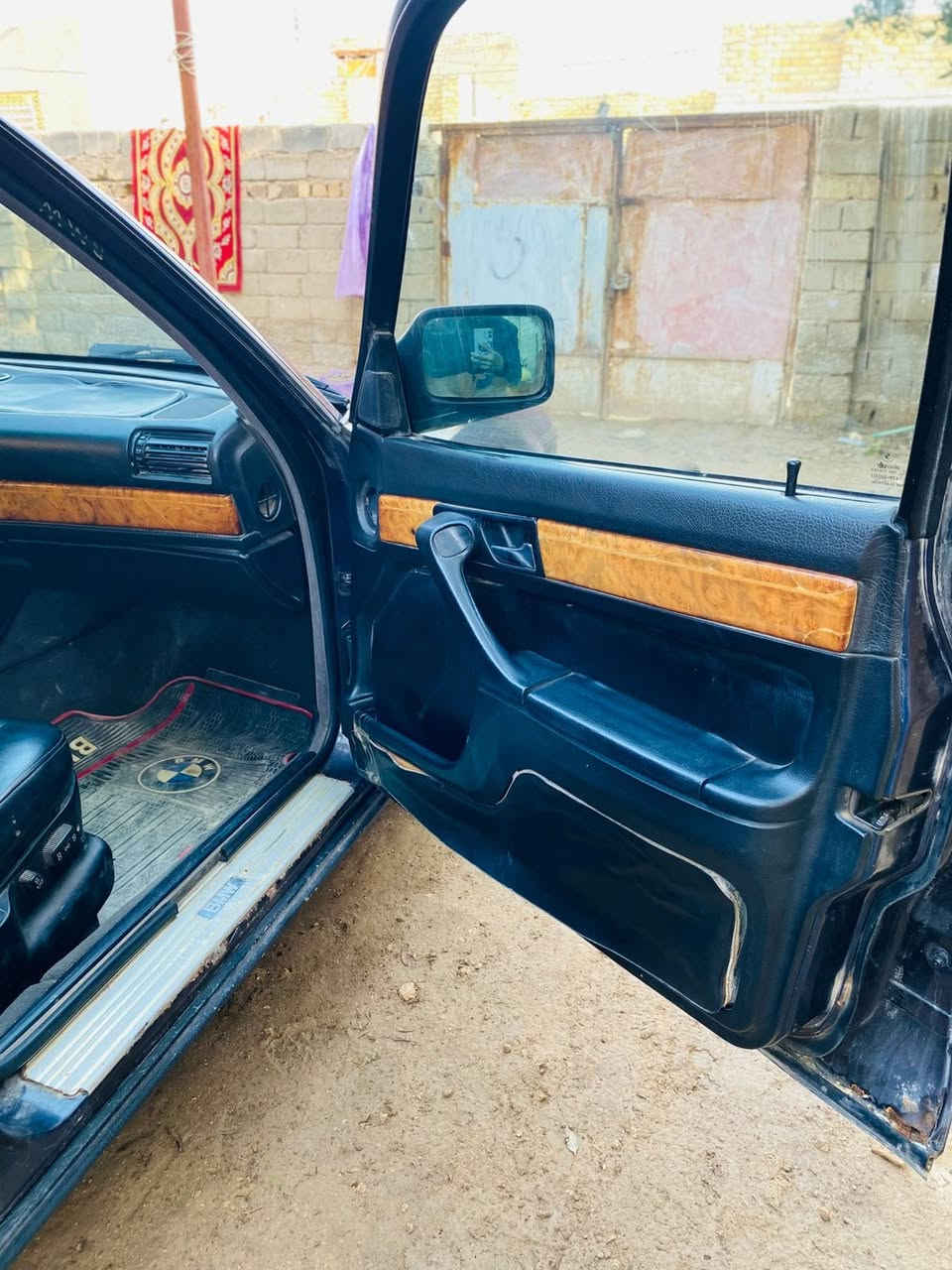 بي ام موديل 93 ٧٤٠ رقم صلاح الدين مداور يايوم تريد كلشي بيه جديد وكلشي شغال تبريد حداديه جديده العنوان الديوانية الحمزه الشرقي *********** بيه واتساب السعر ٧٥ وبيه مجال للطيبين
