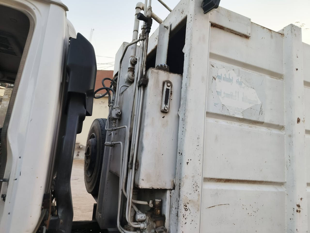 كابسه ازوزه موديل 2007للستفسار الاتصال ***********سياره بسم الشركه
