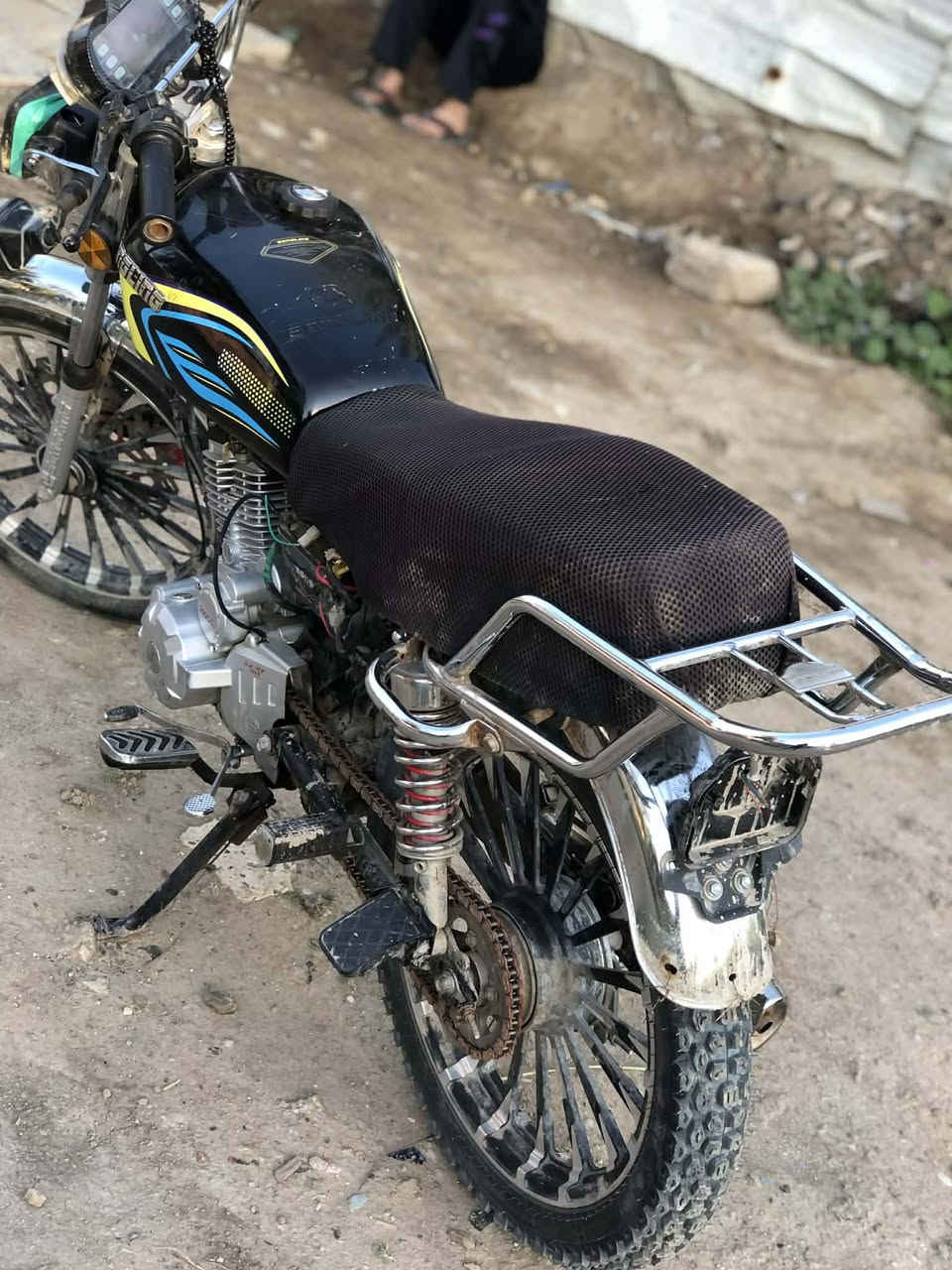 سلام عليكم دراجه سيفان موديل 2025 لبيع 550وبيه مجال دراجه مابيه وراق اكفلك من لصرقه ومن لعشار  ومكينه مكفوله***********
