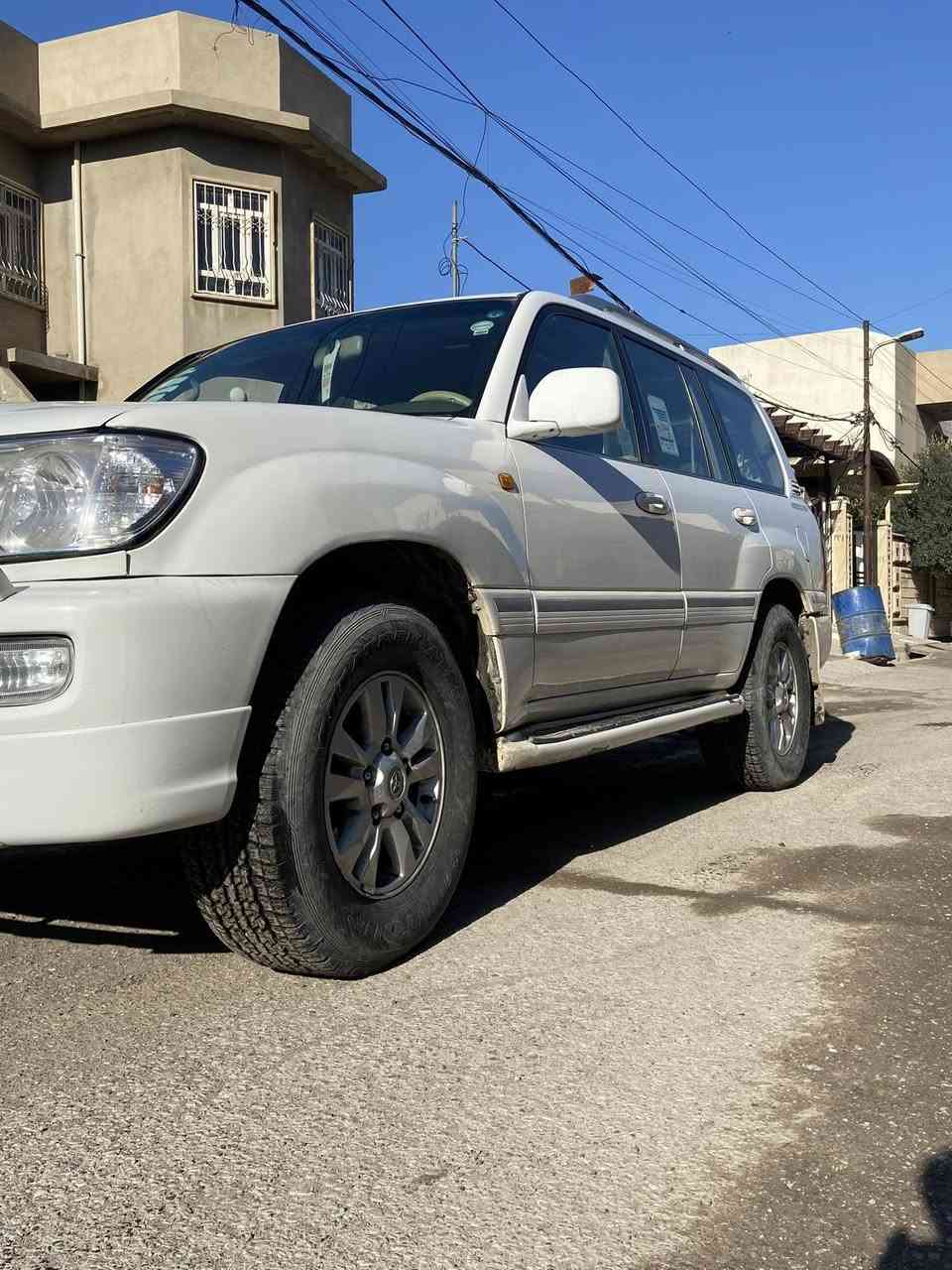 اسلام عليكم لاندكروز 2002محدث 2005السياره حيل حلوه بيه صبغ قطعتين منضومه مال غاز بيه السياره ما تصرف ربع عليه الرقم ***********/***********الكورك بي واتساب
