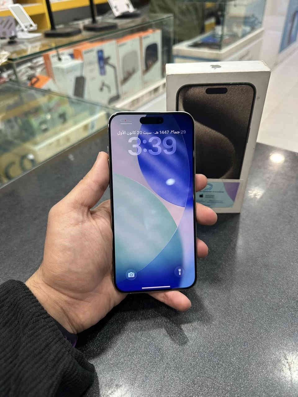 🔺مرحبا شباب ايفون 15 برو ماكس 512G
➖ملحقاتة كاملة

➖صحة البطارية82🔋

➖رايدة مليون و50

➖للاستفسار متواجد واتساب فقط ☎️

***********
