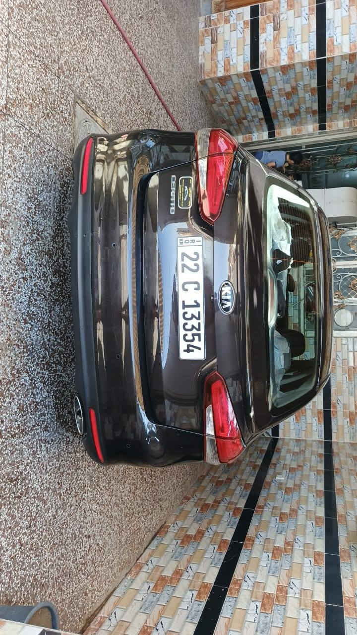 السلام عليكم  كيا سيراتو خليجي فول مواصفات ViB واحد على واحد فقط الجاملغ الامامي الايمن مصبوغ اثر طخة عنواني بغداد الشعب ماشية ١٦٤
***********
