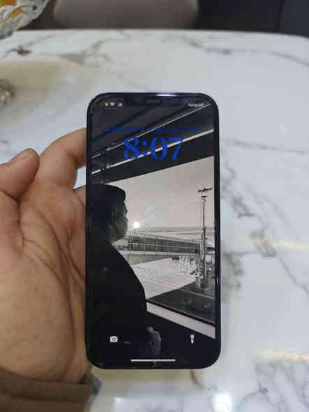 السلام عليكم اخوان 
ايفون 12برو ماكس للبيع او تراوس  مع  اي جهاز فوق ال12
دبل. سم 
بطارية 78
مساحة 256
اغراضو كاملة 
الجهاز ما مفتوح شرط. شرط 
الجهاز الضهر. مكسور. و ضربه بل شاشة بس 
الباقي شرط 
حيل نضيف 
السعر 350وبيها مجال زين 
العنوان موصل حي الفلاح. الاولى 
للتواصل خاص. او. على الرقم *********** بي واتساب.
