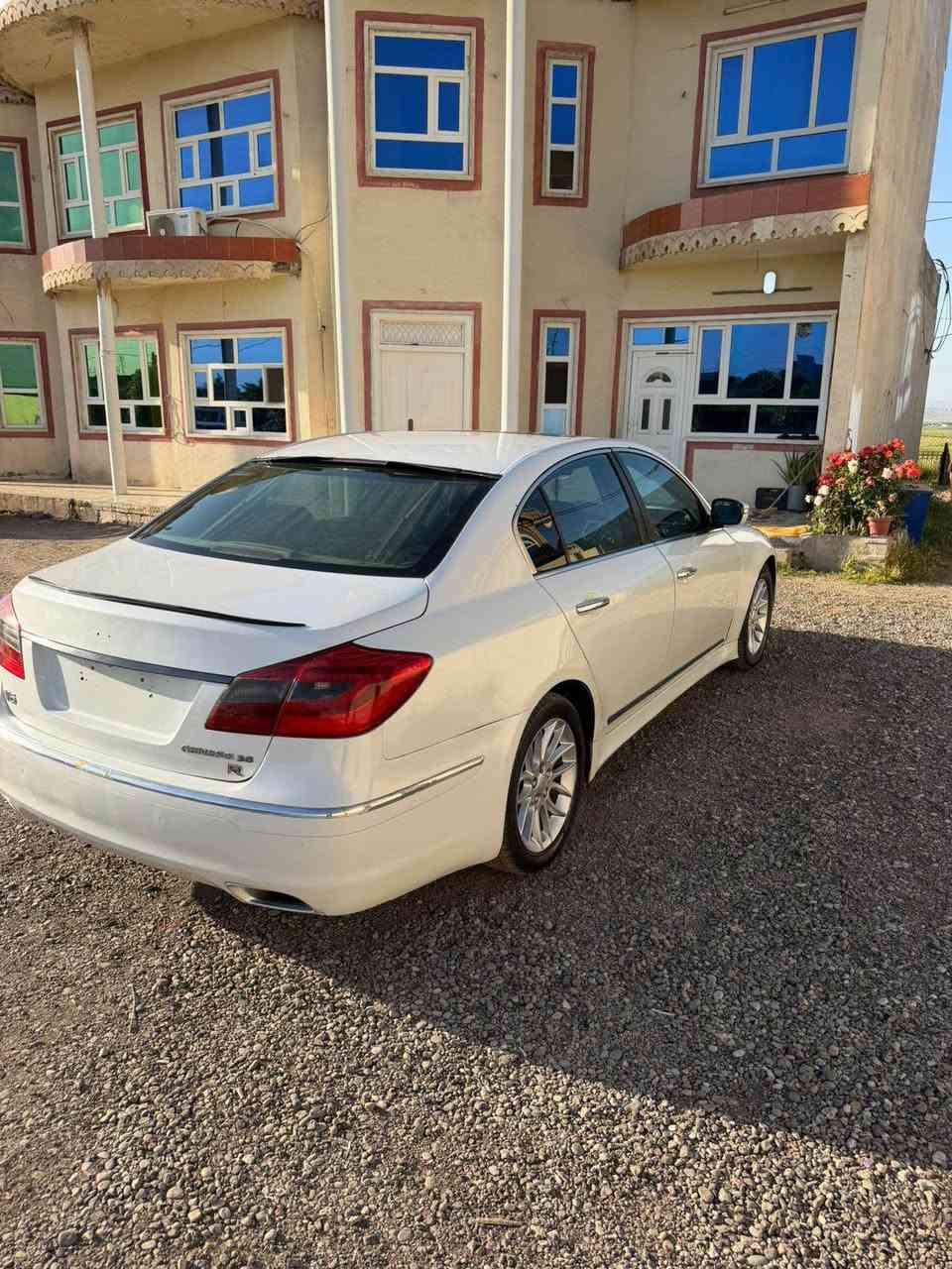 سه رتا به ناوي خواي كه وره هونداي جينسس فول موسفات  بي ليدان يك دوو بارجه سبوخ بي زوري بي داخيلي سياره كه اولياته به ناو ناكري  هيج كيشه يكي نيه كيشه ي حوكومي و مه ده ني به شه رت تنها غرامه ي له سه ره به ناو ناكري  اكه ر مشتري ني سه رم ميشنه هه موو شتيكم نوسيوه 
*********** أربيل, العراق
