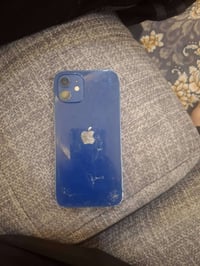 آيفون ١٢ • ١٢٨ جيجا • كسر بالظهر