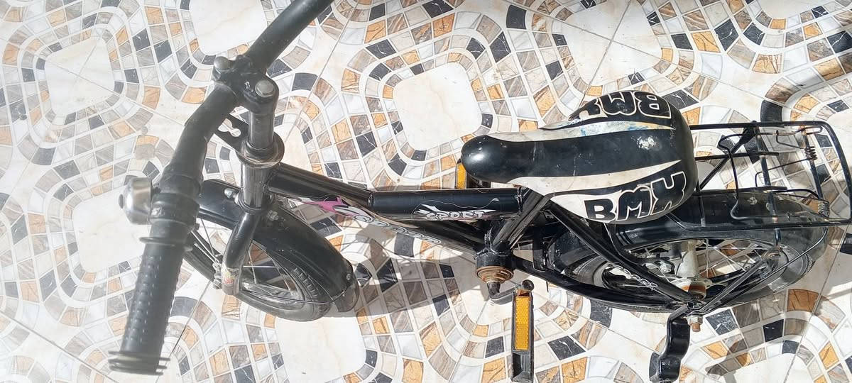 السلام عليكم بايسكل للبيع مكاني عزيزيه سعره 30❤️للاستفسار ***********واتساب أو ماسنجر مفتوح 24ساعه❤️
